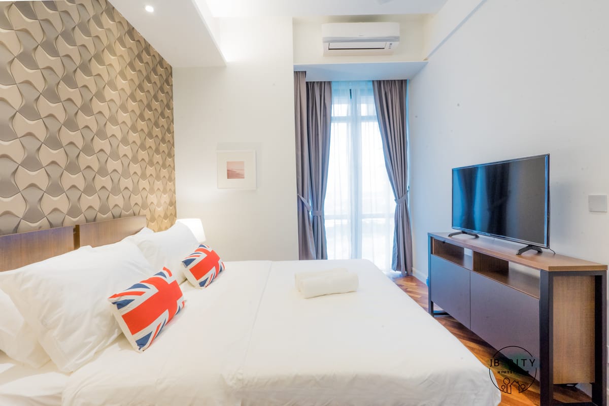 Summit Grand Medini HomeStay at Legoland — 5