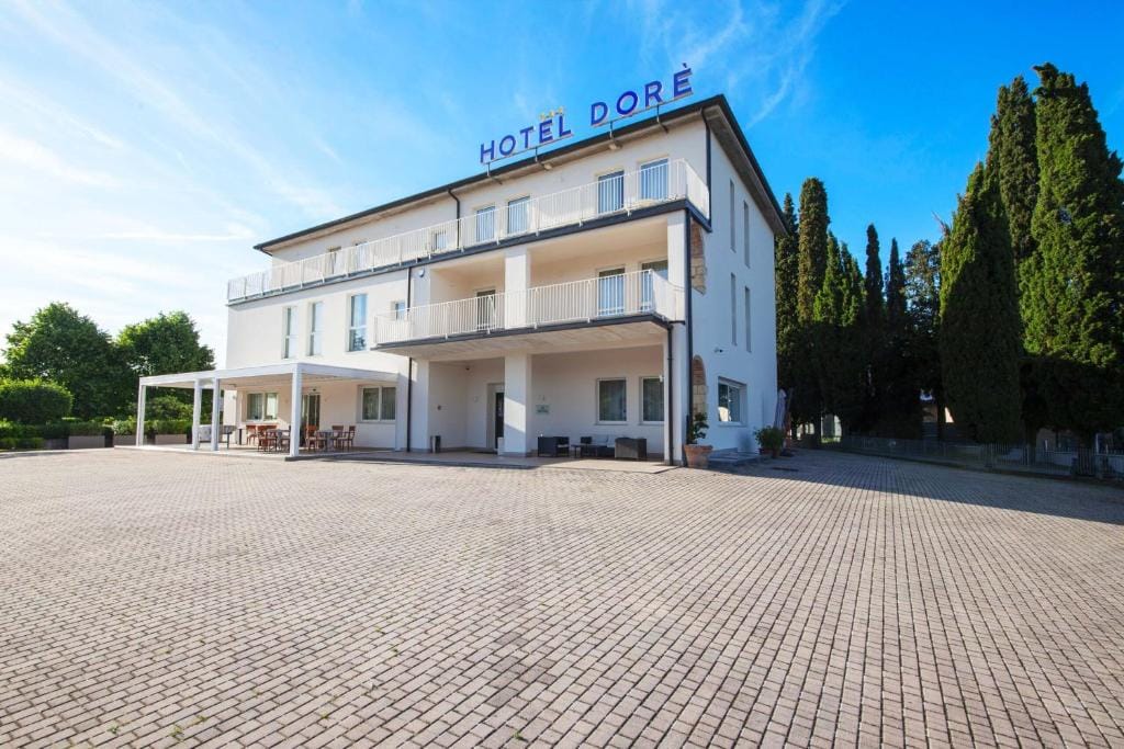 Hotel Dorè — 1