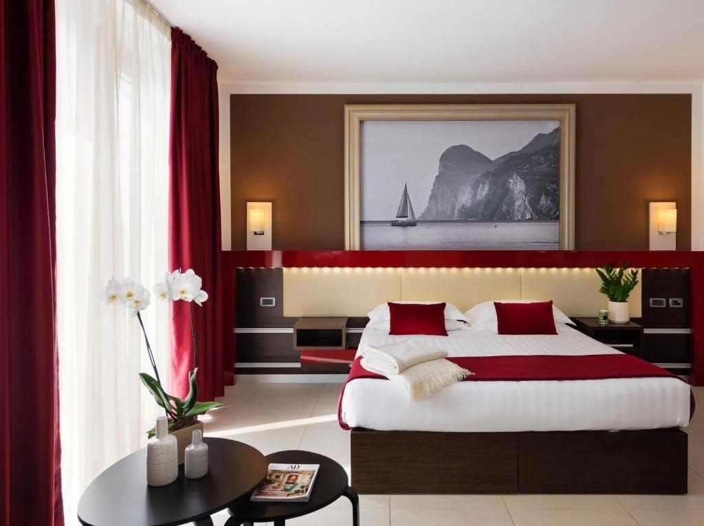 Kairos Garda Hotel — 1