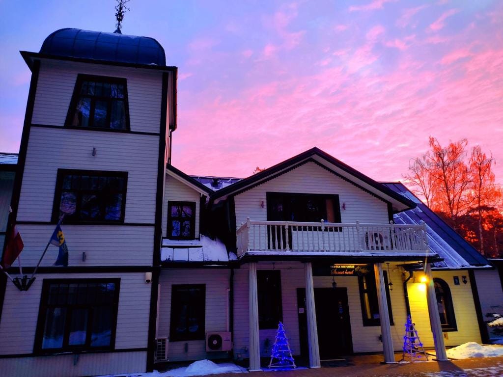 Sunset Hotel — 5