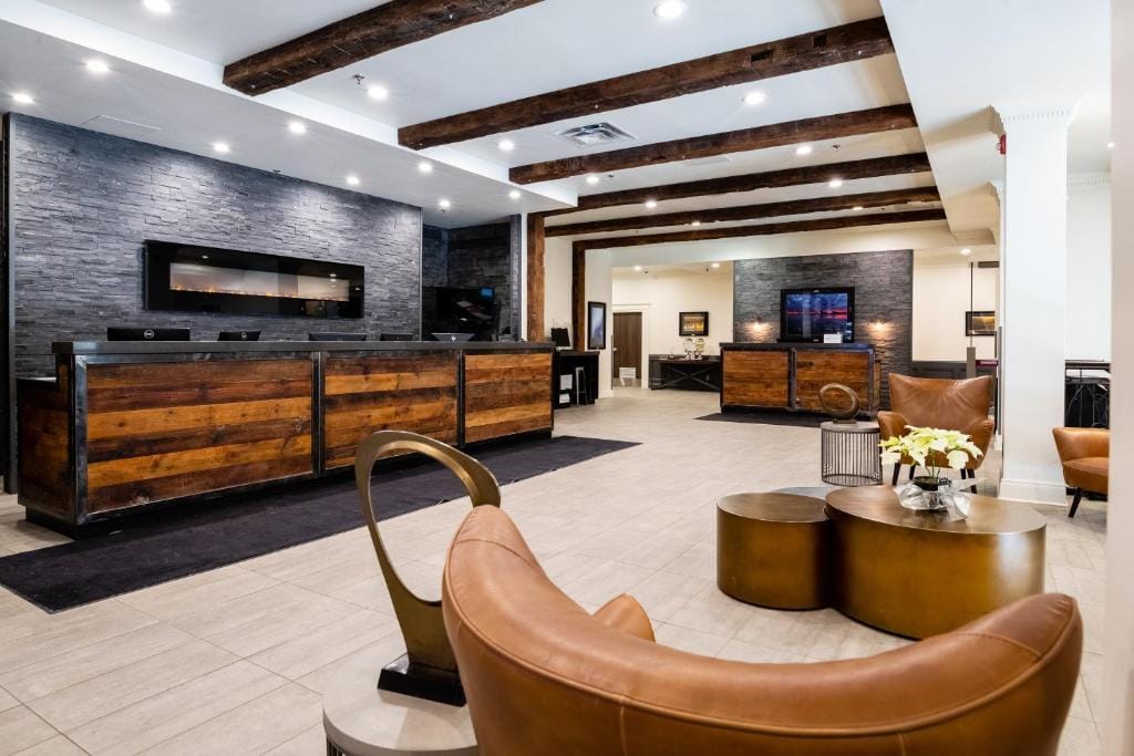 Crowne Plaza Hotel Moncton Downtown by IHG — 1