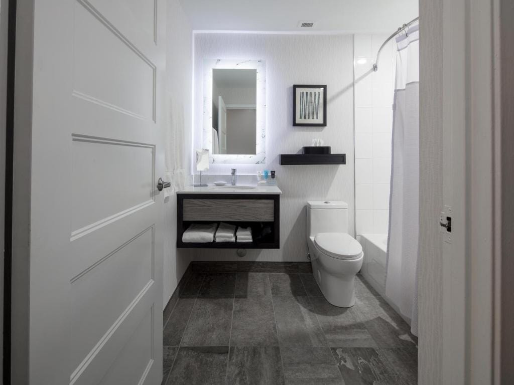 Crowne Plaza Hotel Moncton Downtown by IHG — 5