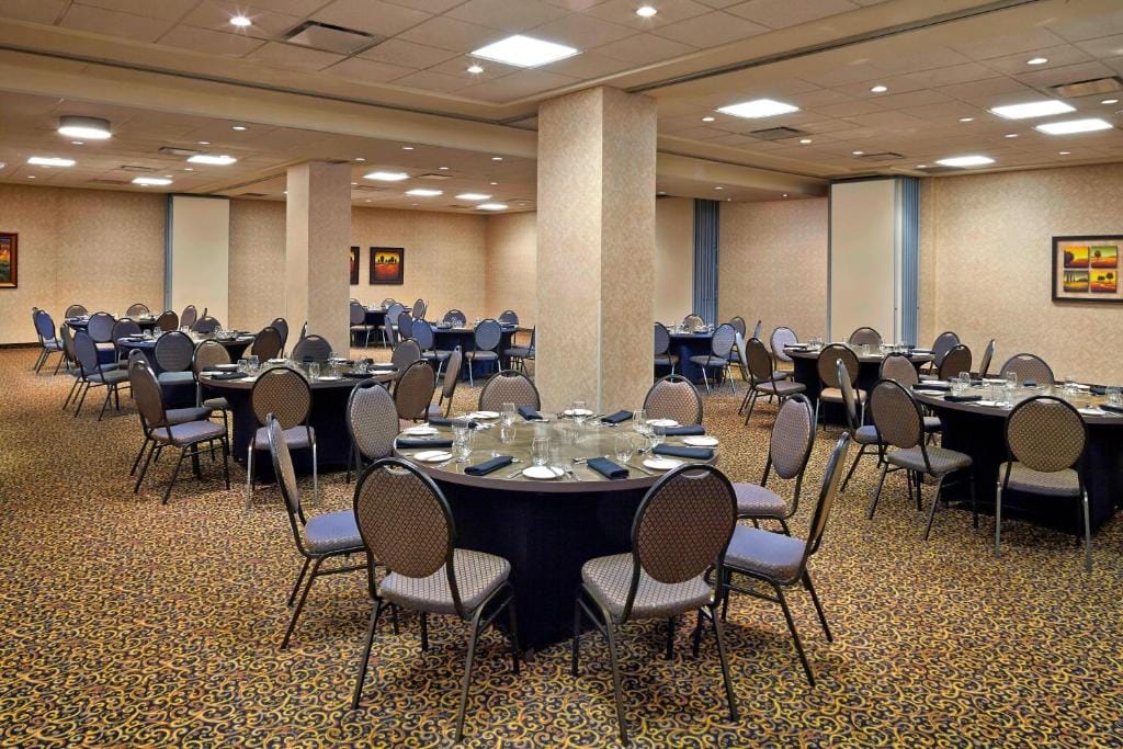 Four Points by Sheraton Moncton — 4