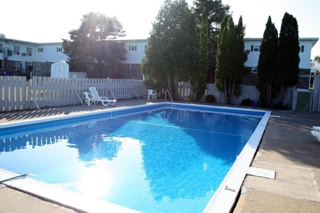 Hotel Moncton — 4