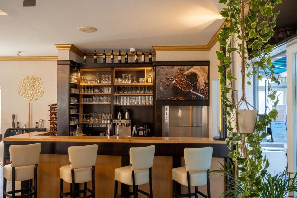 Check Inn Hotel Merseburg — 4