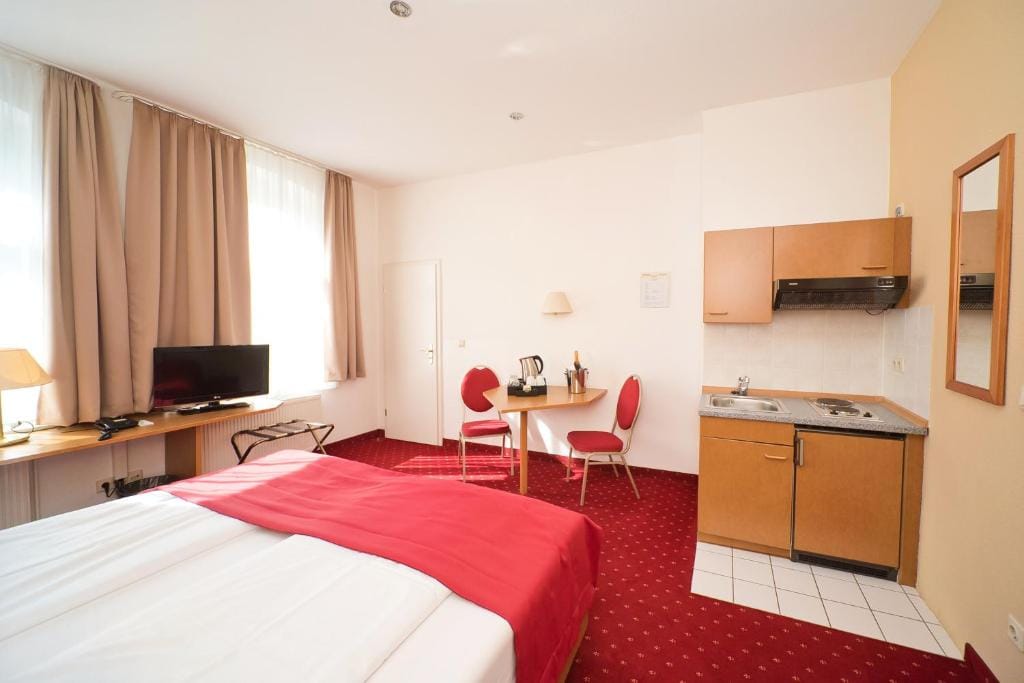 City-Hotel Am Wasserturm Halle — 4