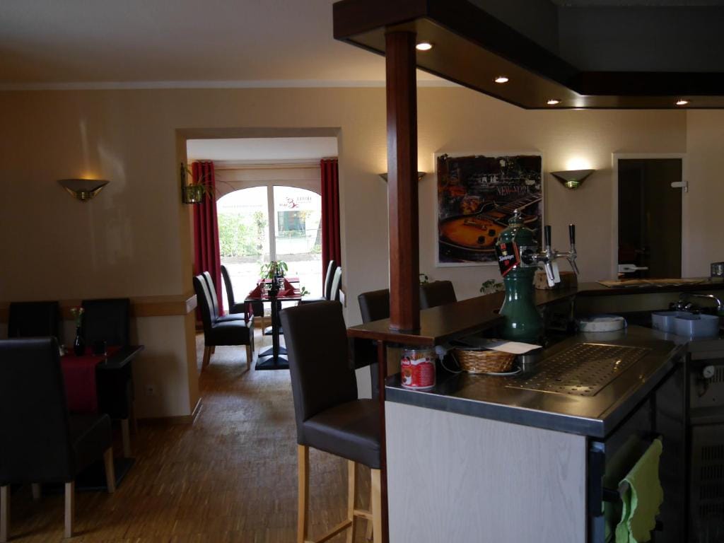 Hotel Eigen — 4