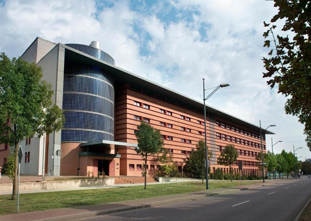 TRYP by Wyndham Halle — 1