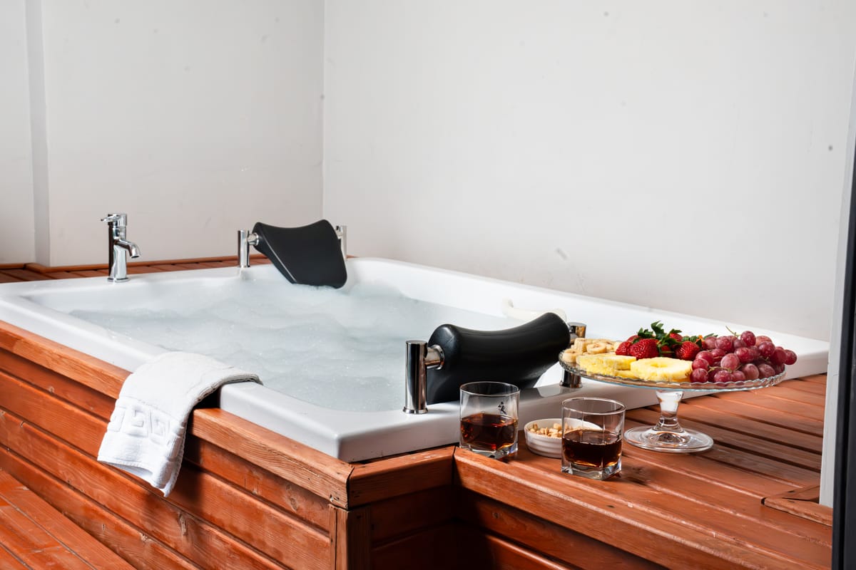 We Nirvana Suit Otel — 2