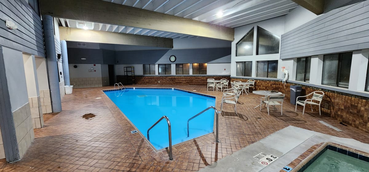 Super 8 by Wyndham Wisconsin Dells — 3