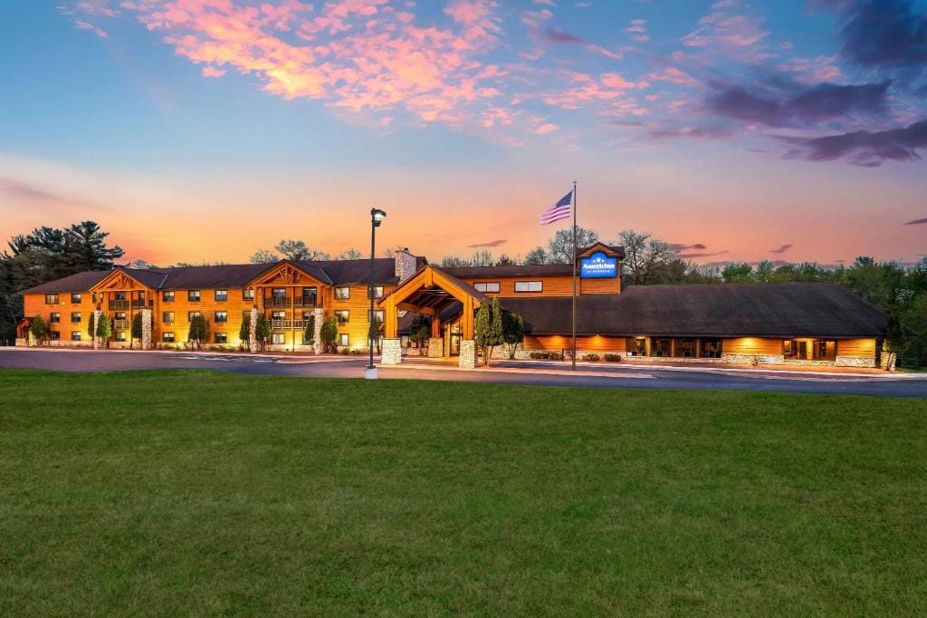 AmericInn by Wyndham Wisconsin Dells — 1