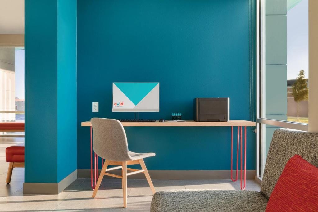 avid hotel Wisconsin Dells Lake Delton by IHG — 1