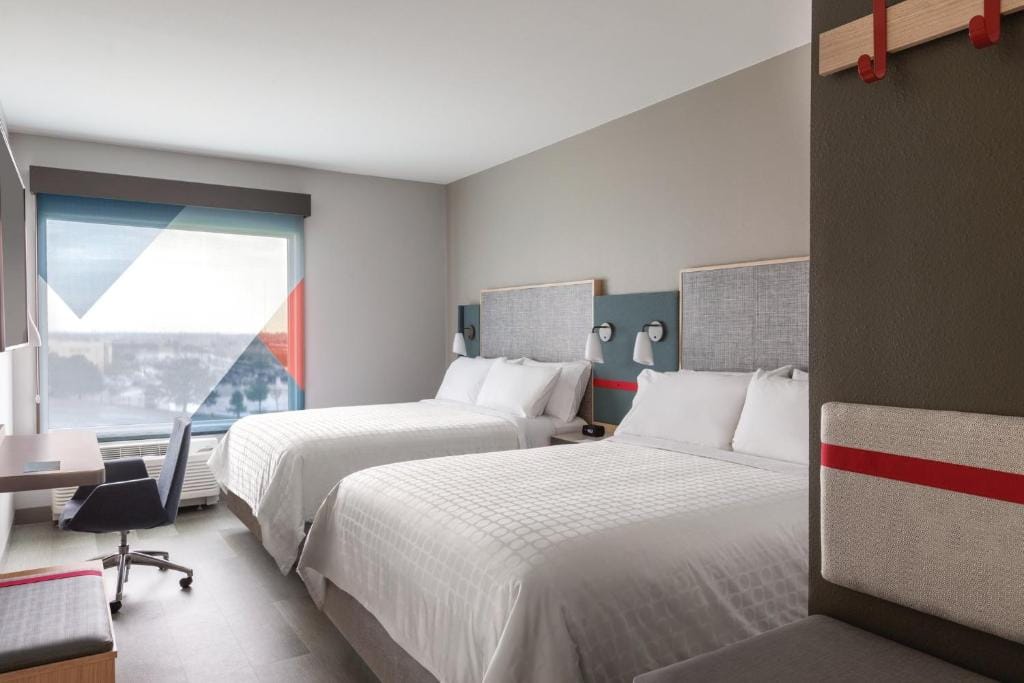 avid hotel Wisconsin Dells Lake Delton by IHG — 2