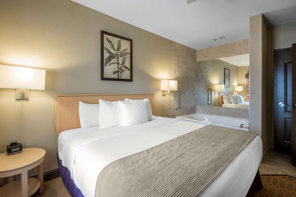 Bluegreen Vacations Odyssey Dells Resort — 2