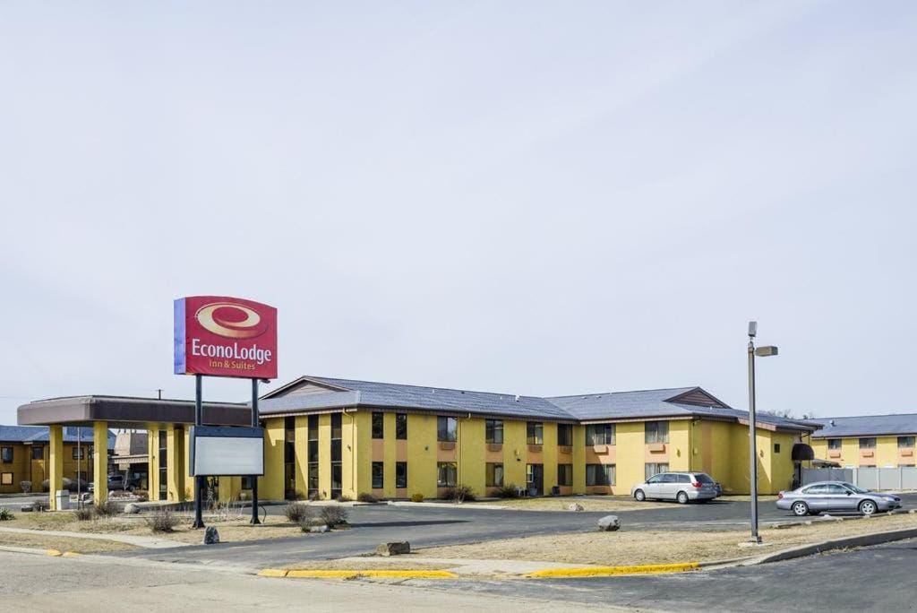 Econo Lodge Inn & Suites Wisconsin Dells — 1