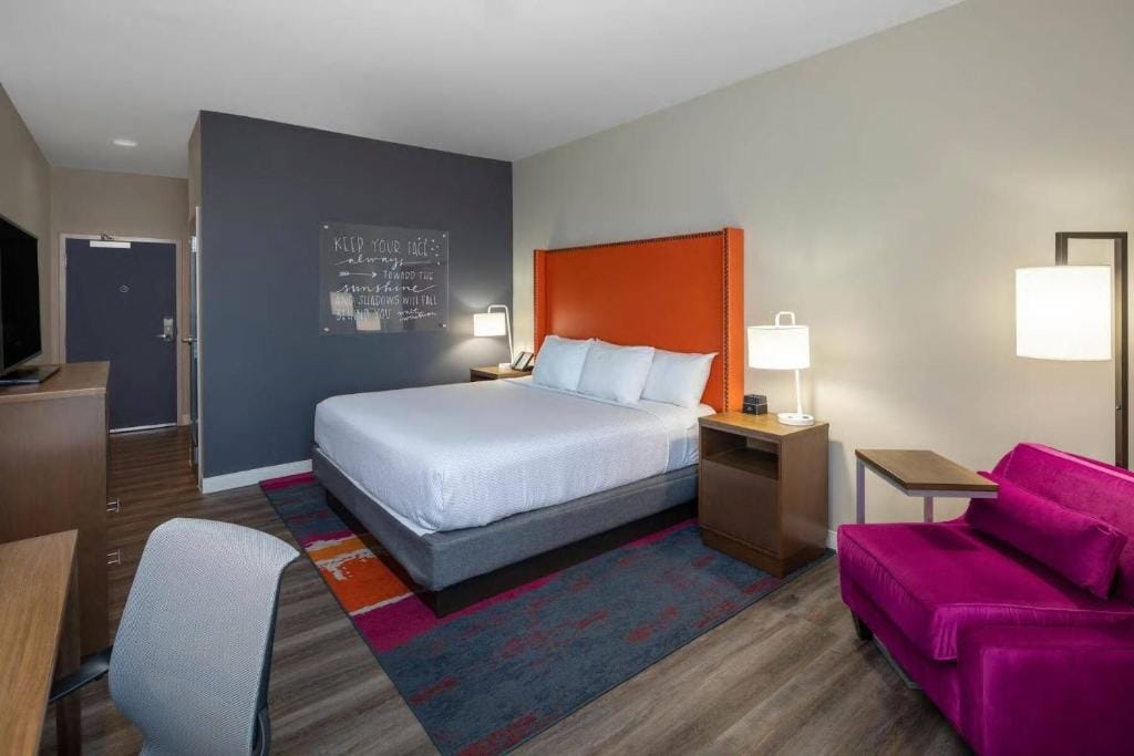 La Quinta Inn & Suites by Wyndham Wisconsin Dells- Lake Delton — 2