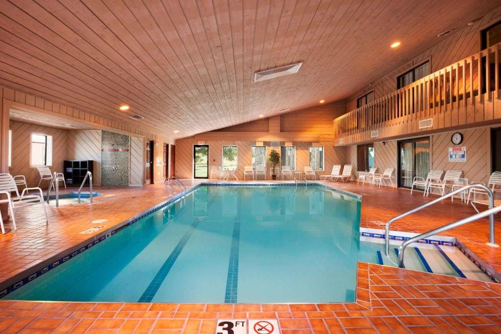 Ramada by Wyndham Wisconsin Dells I-90 — 1