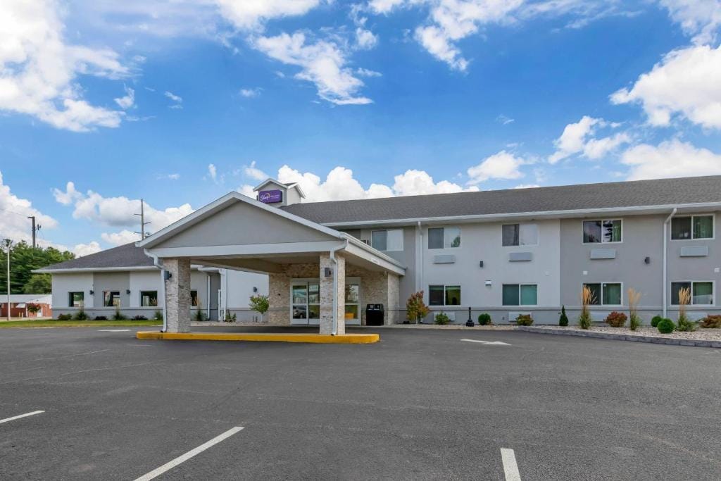 Sleep Inn & Suites Wisconsin Dells - Lake Delton — 1