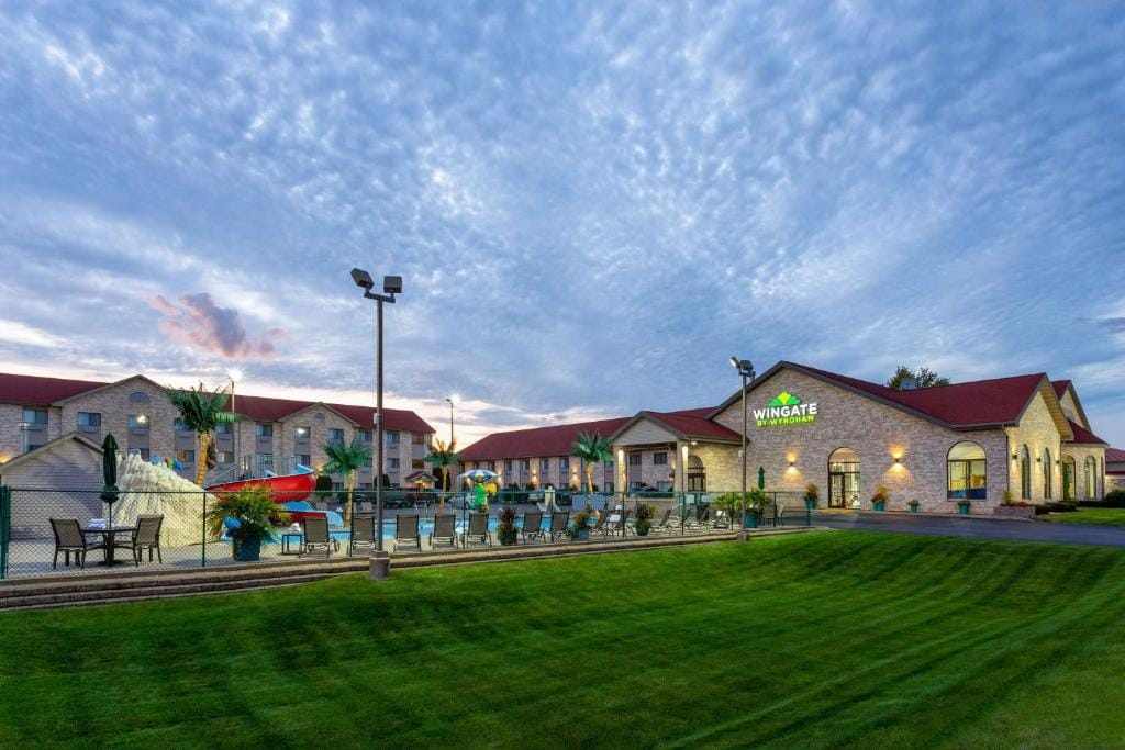 Wingate by Wyndham Wisconsin Dells Waterpark — 1
