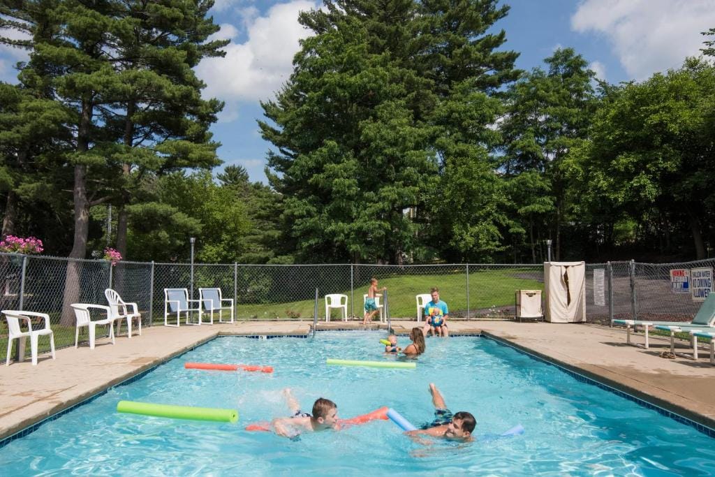 Woodside Dells Hotel & Suites — 1