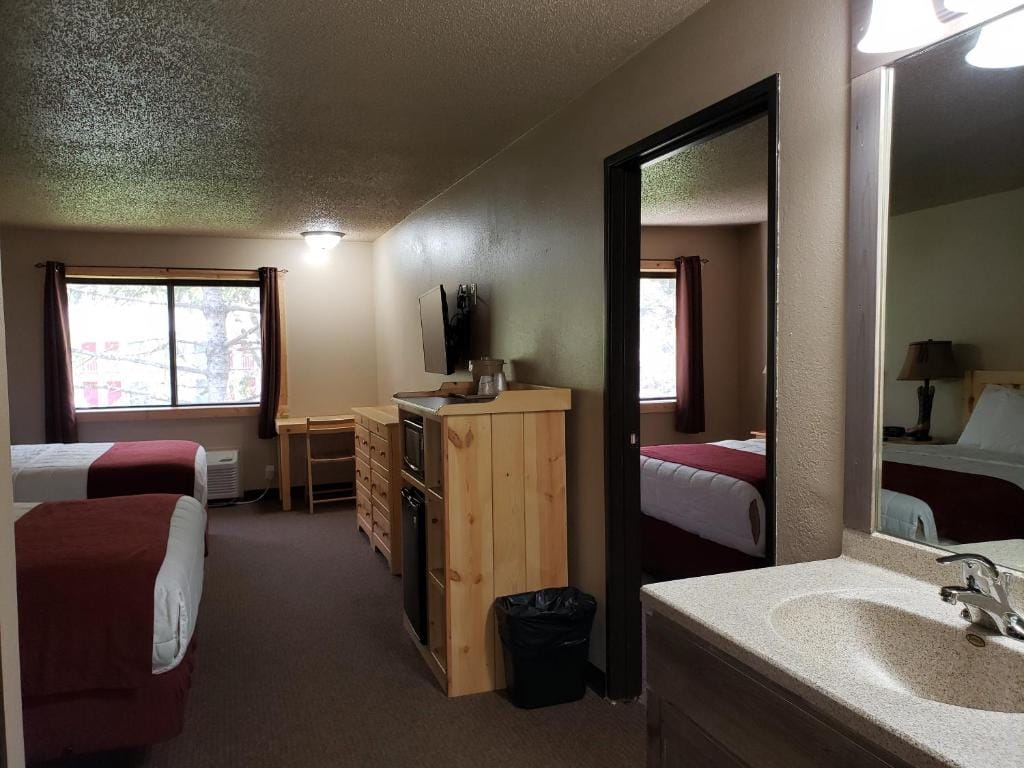 Woodside Dells Hotel & Suites — 2