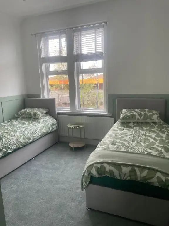 Crockets Hotel — 3
