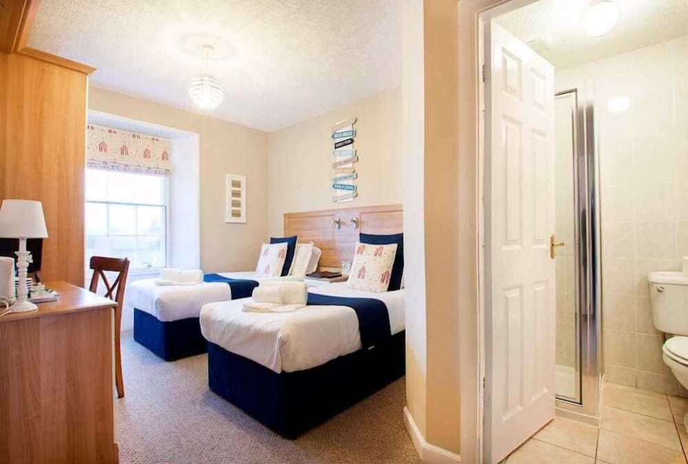 Tynemouth 61 Guest House and Tea Room (Tea Room open weekends only) — 3