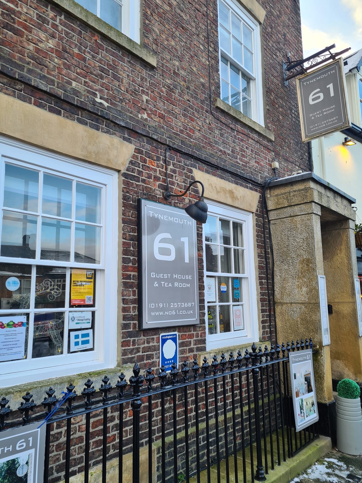 Tynemouth 61 Guest House and Tea Room (Tea Room open weekends only) — 5