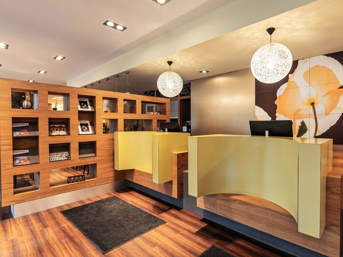 B&B HOTEL Essen-Hbf — 1