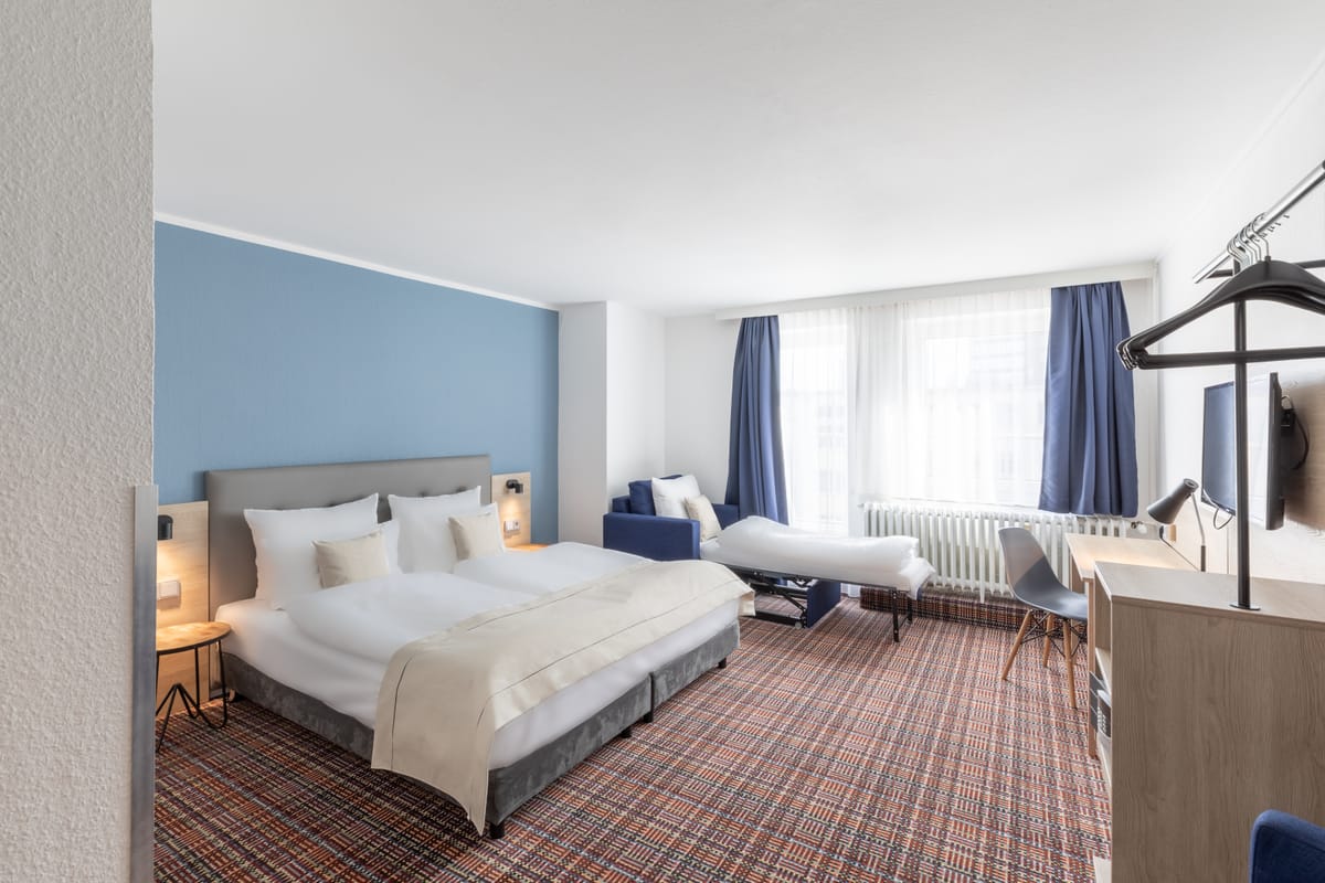 Hotel Ambassador Essen — 1