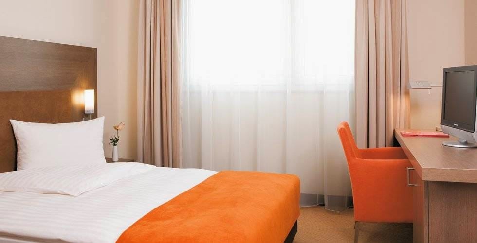 IntercityHotel Essen — 1
