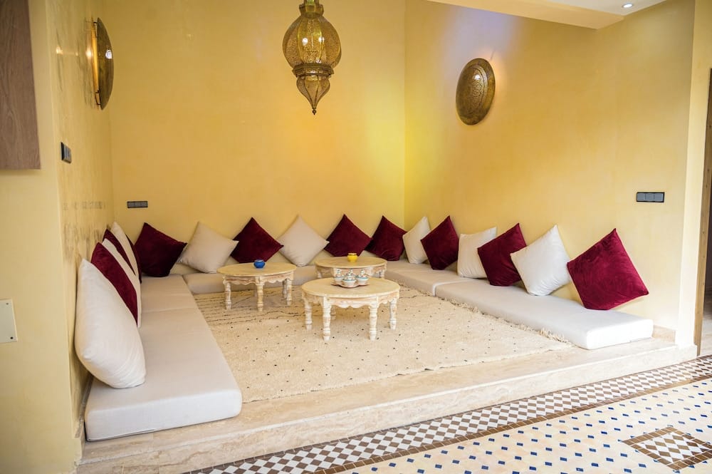 Riad Tonaroz — 5