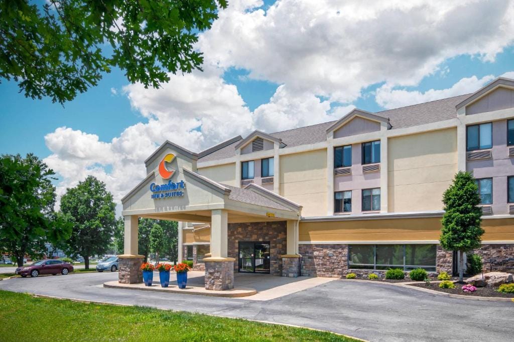 Comfort Inn & Suites Kansas City - Northeast — 5