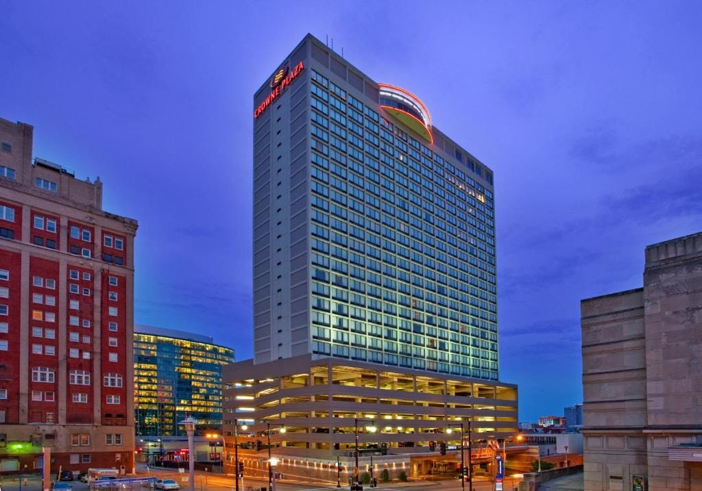 Crowne Plaza Kansas City Downtown by IHG — 1