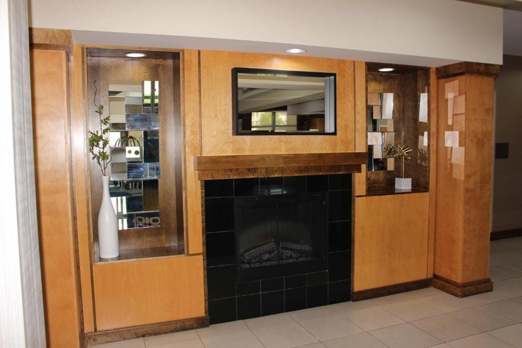 Fairfield Inn & Suites Kansas City Liberty — 5