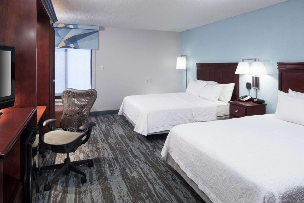 Hampton Inn Kansas City Liberty — 2