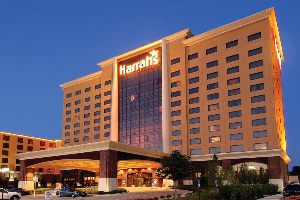 Harrah's Kansas City Hotel & Casino - A Caesars Rewards Destination — 1