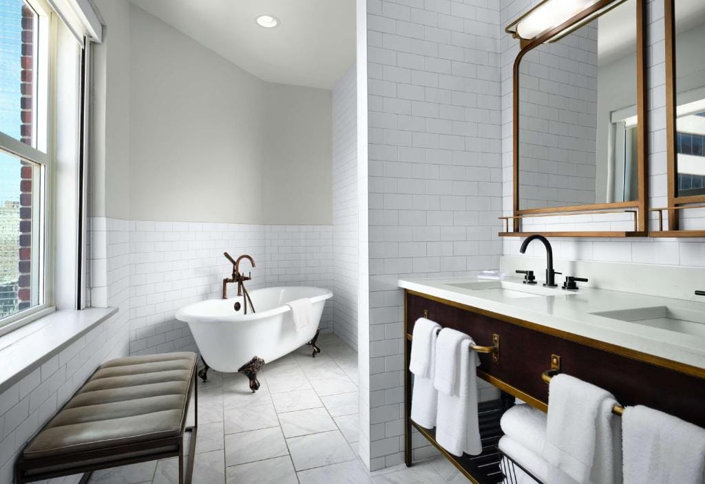 Hotel Phillips Kansas City, Curio Collection By Hilton — 3