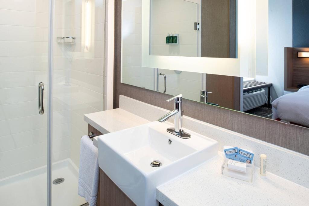 SpringHill Suites by Marriott Kansas City Northeast — 3
