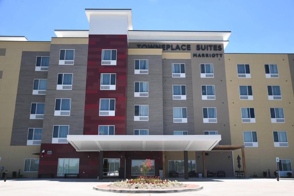 TownePlace Suites Kansas City At Briarcliff — 1