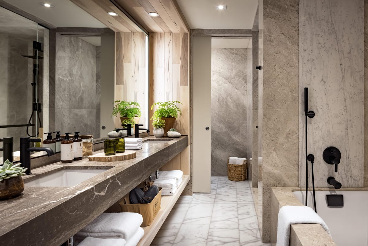 1 Hotel Toronto — 2