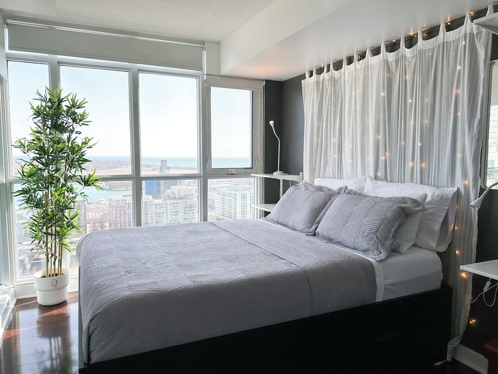 Hotel CityPlace Fashion District Toronto — 1