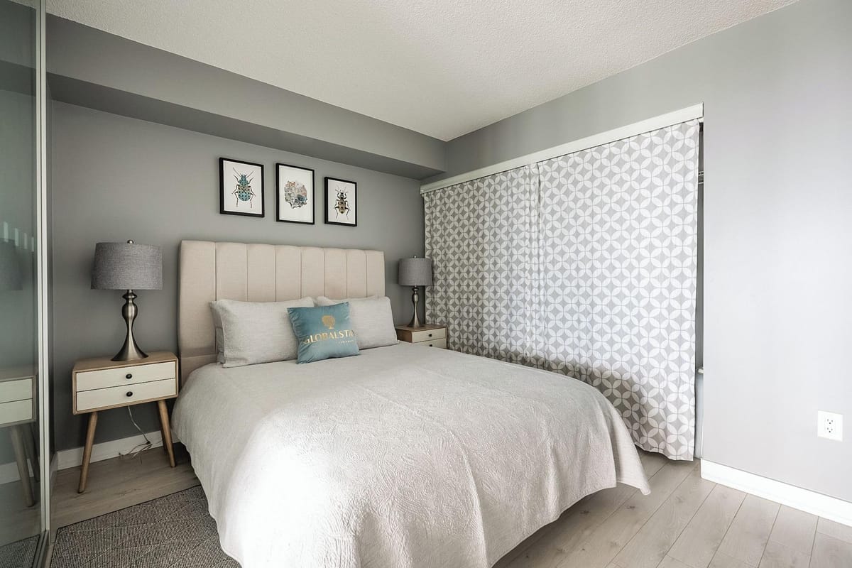 Iceboat Elegance Suites — 4