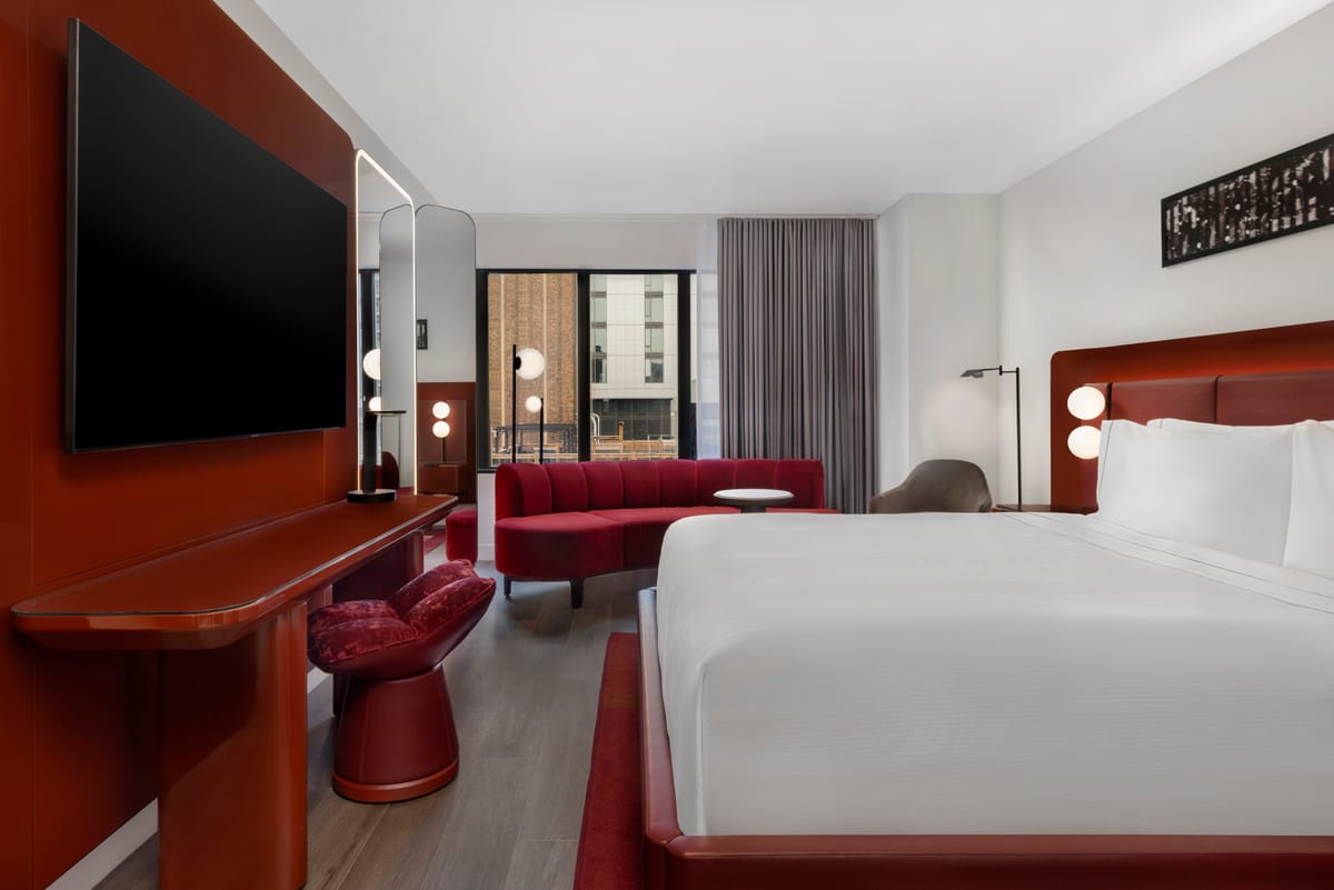 Revery Toronto Downtown, Curio Collection by Hilton — 3