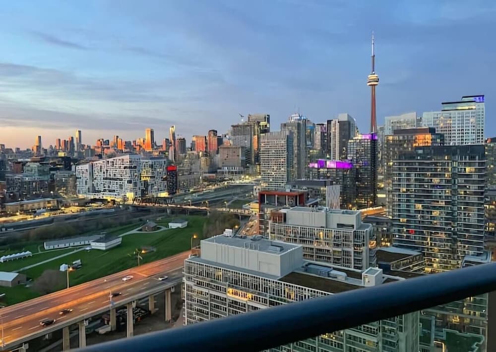 Toronto Waterfront Stay — 3