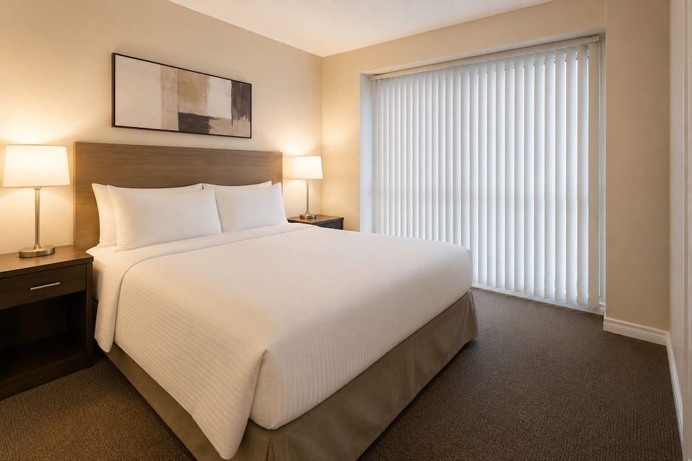 Vanta Hotel & Suites — 4