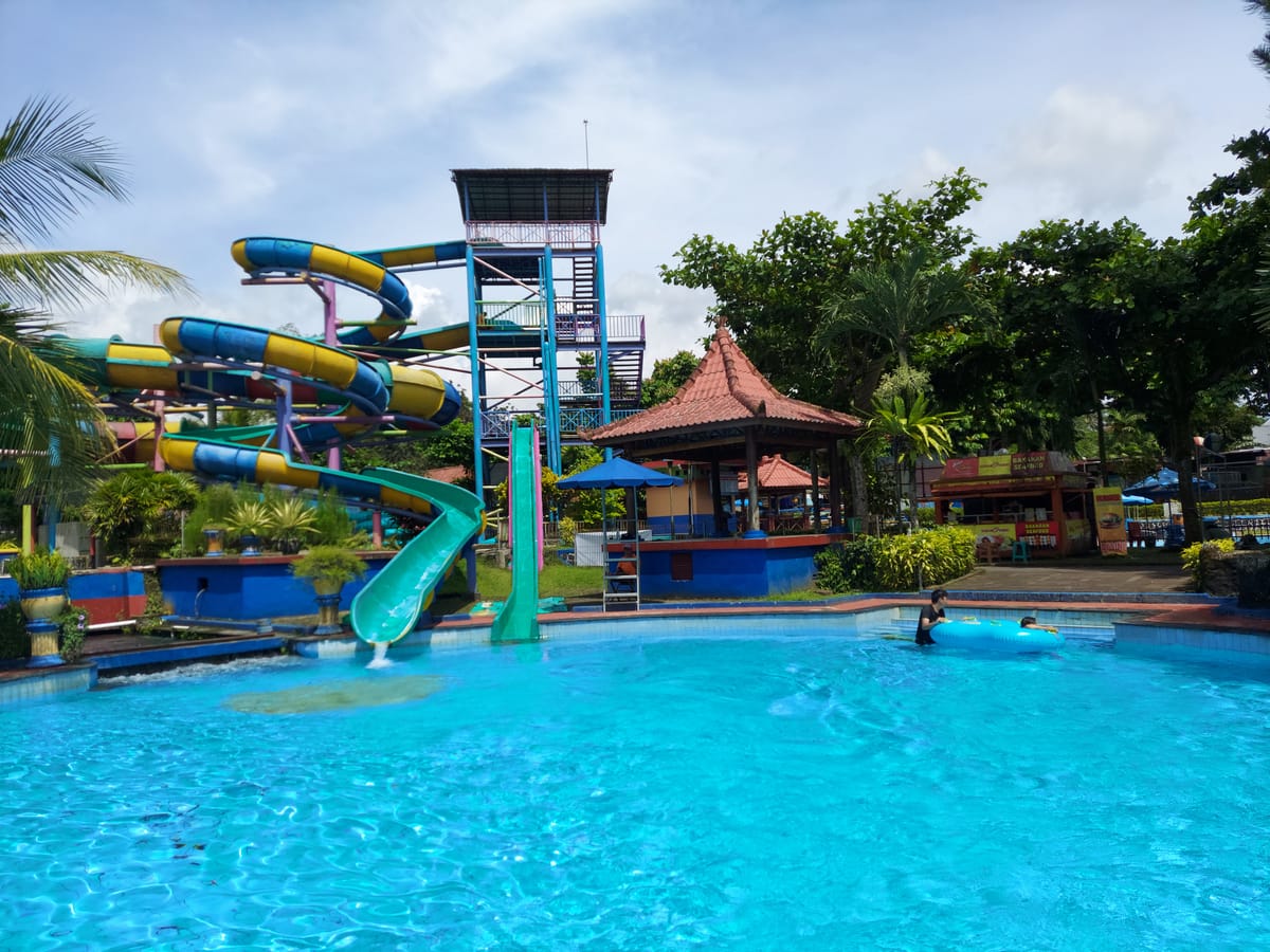 Owabong Hotel Purbalingga — 1