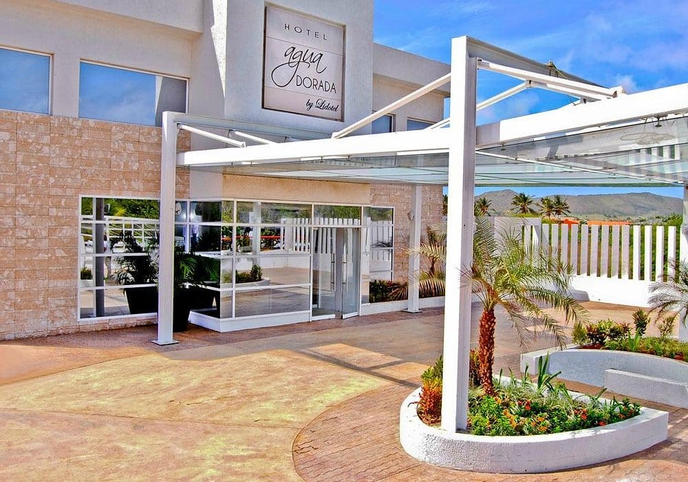 Agua Dorada Beach Hotel — 4