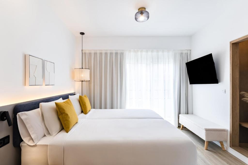 Hotel Adonis La Suite — 2