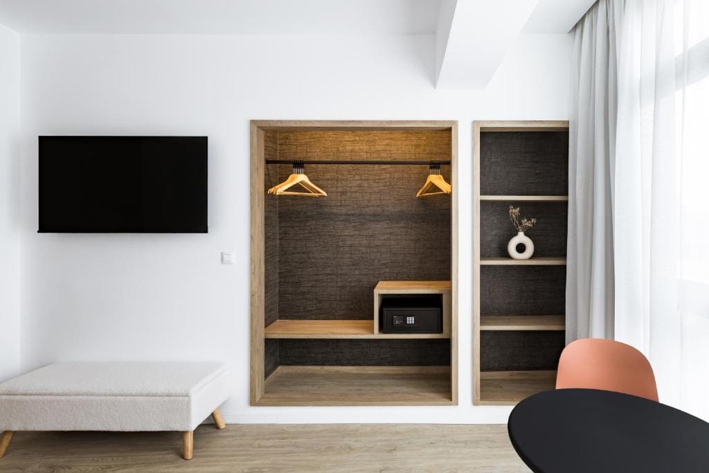 Hotel Adonis La Suite — 5